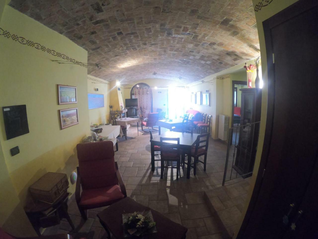 Bed and Breakfast Tra... Monti E Vigne La Morra Exterior foto