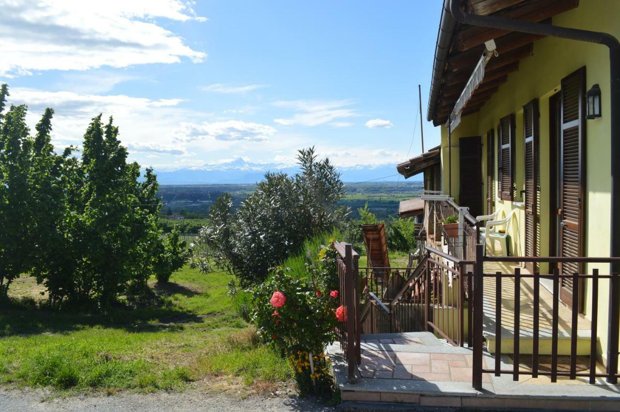 Bed and Breakfast Tra... Monti E Vigne La Morra Exterior foto
