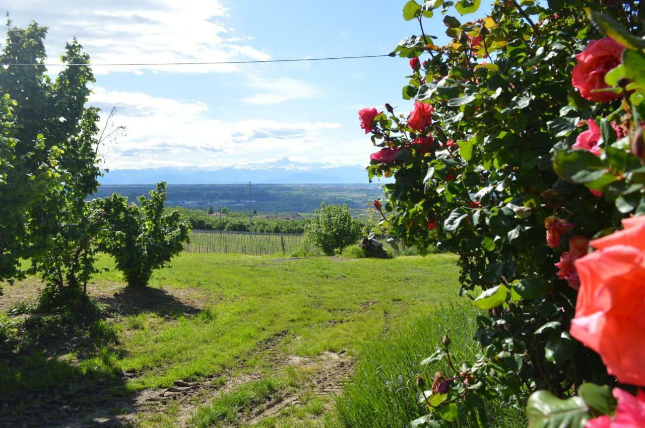 Bed and Breakfast Tra... Monti E Vigne La Morra Exterior foto